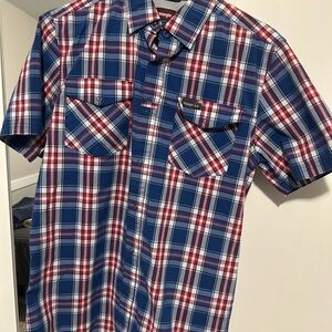 Wrangler Men's Blue and Red Plaid Shirt